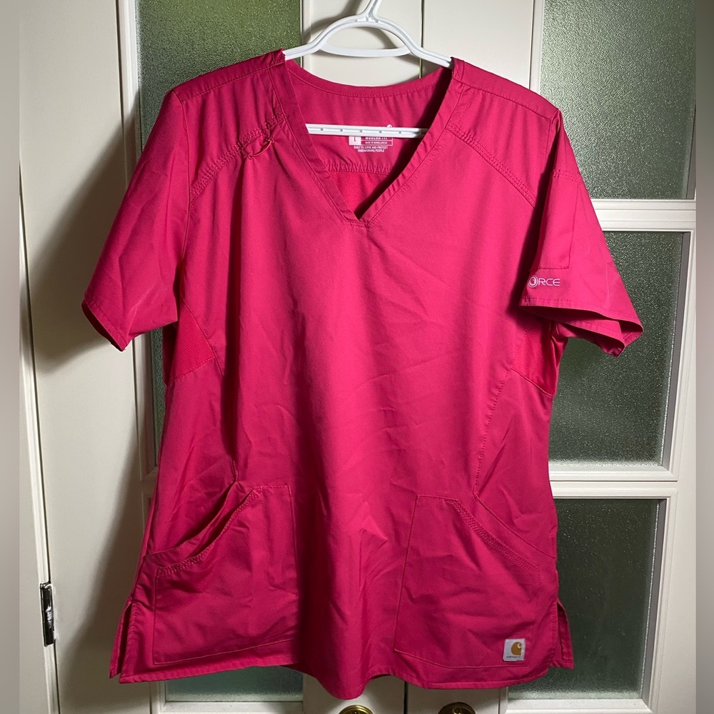 Hot pink women’s large Carhartt scrub top